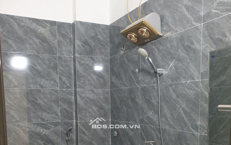 BÁN NHÀ 2.3 TỶ 3 TẦNG 57M2 ( ĐÔNG BẮC ) NGÕ RỘNG ĐIỆN BIÊN