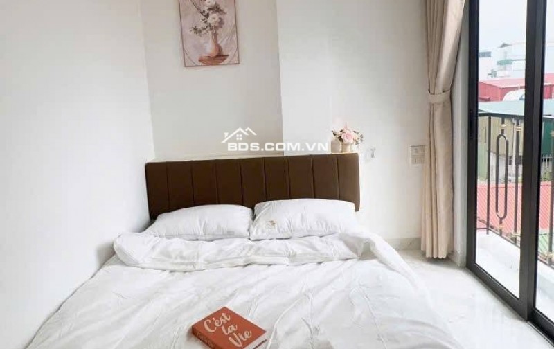 Bán Nhà Dòng Tiền Tôn Thất Tùng, Đống Đa 90m, 7 tầng, mt 5.4m, giá 27.5 tỷ.