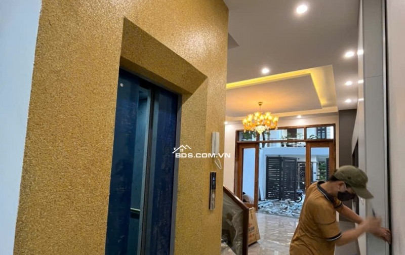 BÁN NHÀ  6.6 TỶ 4 TẦNG THANG MÁY 81M2 CÓ GARA Ô TÔ KHU HÒA VƯỢNG