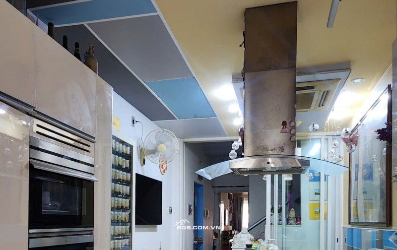 Nhà phố khu trung tâm Q10. 2 mặt hẻm thông thoáng. Đầy đủ nội thất. Khu an ninh, văn minh, yên tĩnh. LH 0968681386