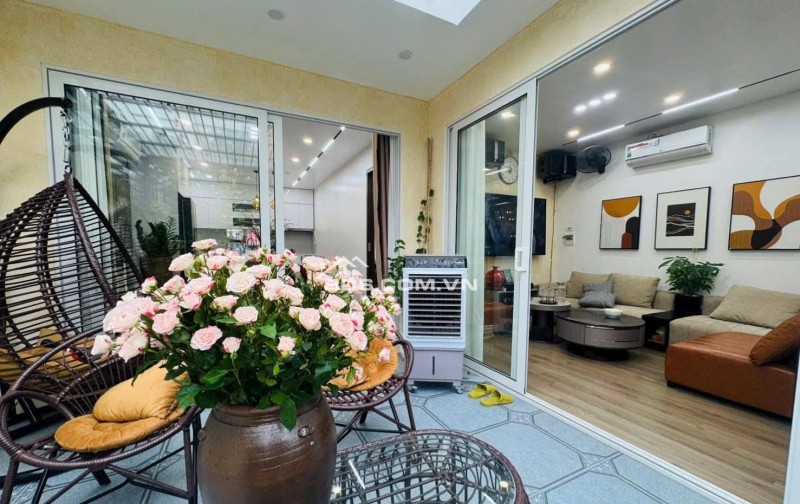 Nhà Đẹp Nam Đồng - Hồ Đắc Di, Đống Đa 36/180m, giá 6 tỷ.