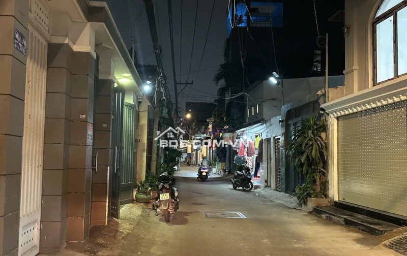 Bán CHDV hẻm 8m Quang Trung ngang 6.7m 134m2 6 lầu 21PN T.máy DT 115tr 26 tỷ gần chợ.