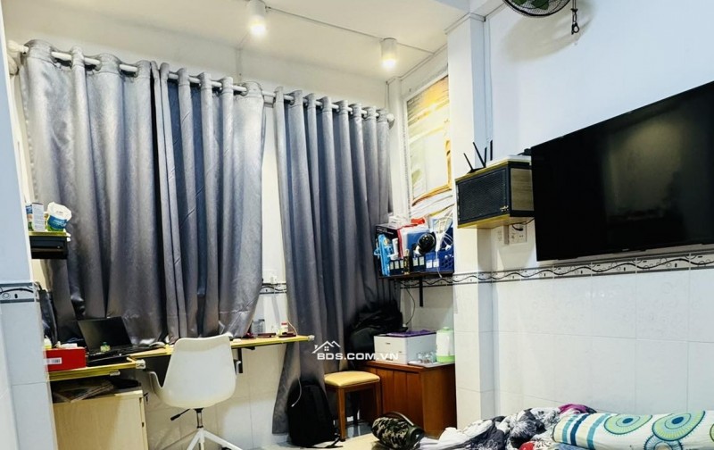 Bán nhà hẻm 4m Điện Biên Phủ Quận 10, 4 tầng BTCT giá chỉ 6.x tỷ TL