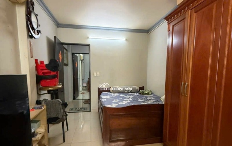 Bán nhà Thiên Phước Tân Bình, 40m2 2 tầng ở ngay chỉ 6 tỷ 5 TL