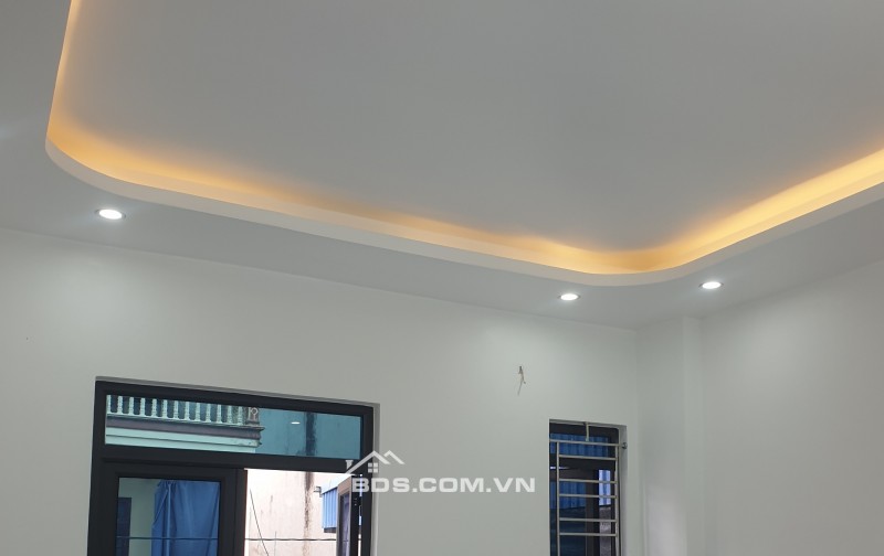 BÁN NHÀ ĐẸP 4.38 TỶ 3 TẦNG 80M2 CÓ SÂN Ô TÔ ĐƯỜNG ĐẶNG VIỆT CHÂU