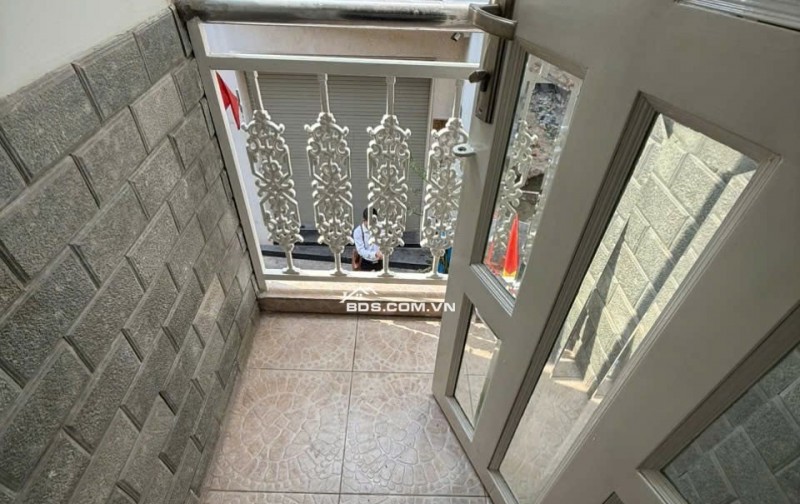 Bán nhà Thiên Phước Tân Bình, 40m2 2 tầng ở ngay chỉ 6 tỷ 5 TL