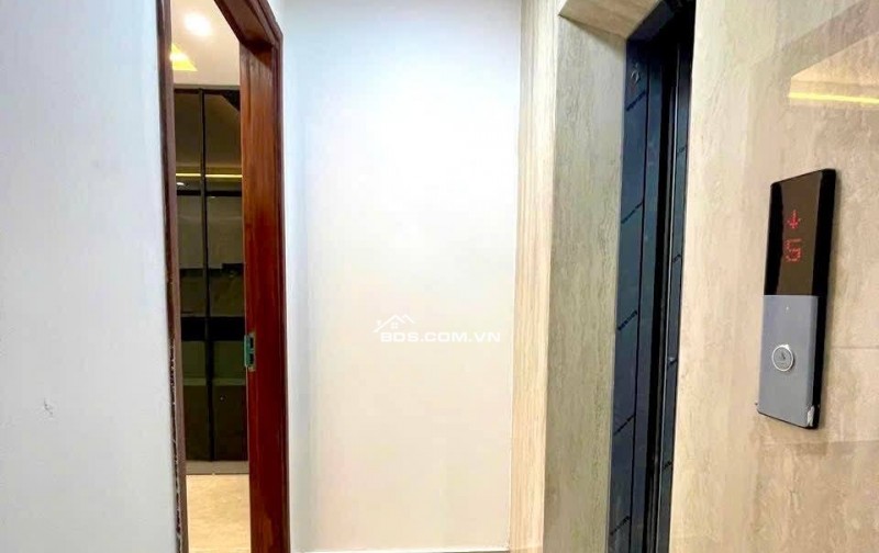 Bán Nhà Thang Máy, Hoa Lư, Hai Bà Trưng 38m, 5 tầng, mt 4.5m, giá 15 tỷ.