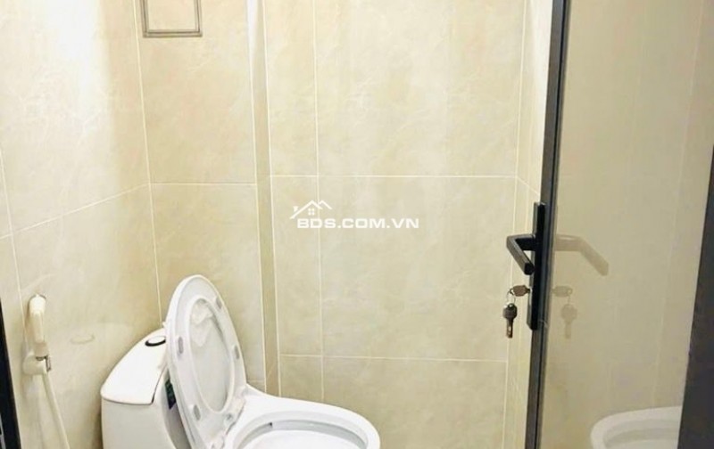 Bán nhà Quận 10 - đường Thành Thái - nhà mới tặng nội thất - 35m2 - 4ty79