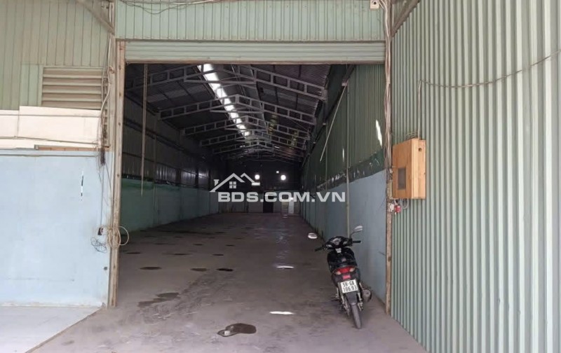 Cho thuê kho xưởng 500m2 gần cao đẳng Điện lực Quận 12