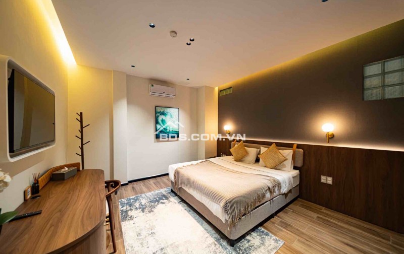 Dãy Shophouse Lamina Long Khánh - Đồng Nai. Bước chân ra thềm nhà là phố thị phồn hoa, lùi lại một bước là bình yên giữa mây trời.