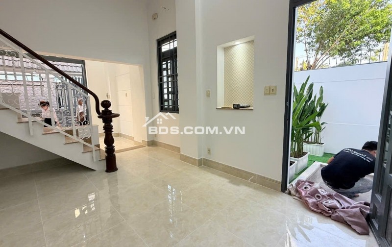 Giảm mạnh 200tr  biệt thự  mini – 80m³ thổ cư - Sát  quốc lộ 1A – Chợ Cầu Đồng