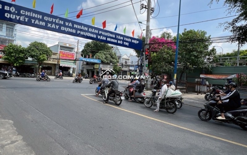  NHÀ MẶT TIỀN KINH DOANH – VỊ TRÍ ĐẸP, KẾT CẤU MỚI 