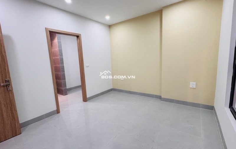 DƯƠNG QUẢNG HÀM - CẦU GIẤY - 6 TẦNG - 38M2 - TRUNG TÂM TIỆN ÍCH - GIÁ CHỈ 9.5 TỶ TL