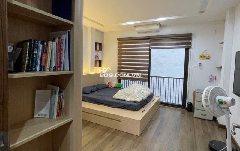 SIÊU PHẨM NHÀ MỚI Ở TRUNG KÍNH 31M2 - TRUNG TÂM CẦU GIẤY TIỆN ÍCH BẠT NGÀN - GIÁ 9.7 TỶ TL