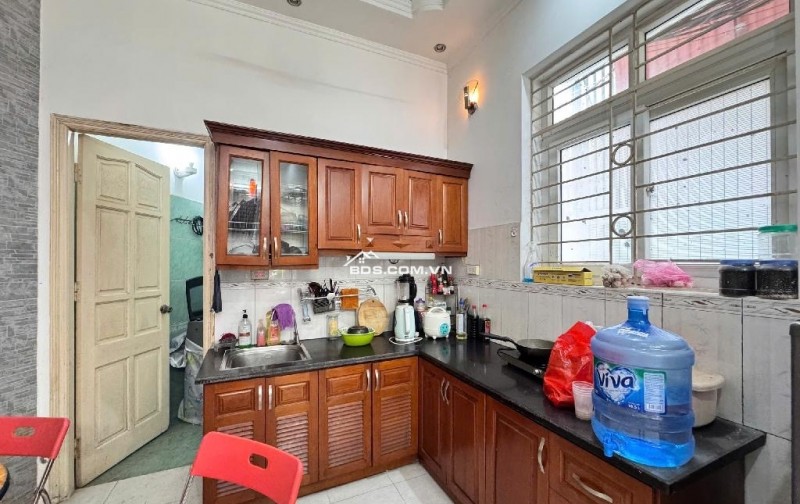 BÁN NHÀ TRUNG TÂM CẦU GIẤY 43M2 - LÔ GÓC 2 THOÁNG - 9,5 TỶ TL