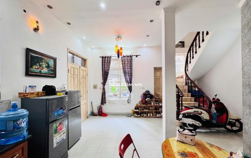 BÁN NHÀ TRUNG TÂM CẦU GIẤY 43M2 - LÔ GÓC 2 THOÁNG - 9,5 TỶ TL