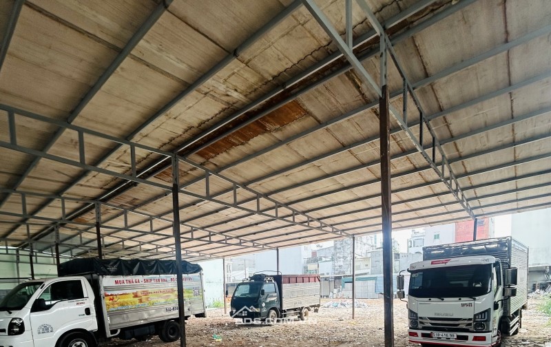 Chính chủ Cho thuê 3000m2 đất trống,có thể chia nhỏ ra thuê,phù hợp làm xưởng, kho bãi,ô tô đi vào thoải mái,đường thông thoáng 2 mặt tiền,địa chỉ Huỳnh Văn Nghệ,quận Gò Vấp