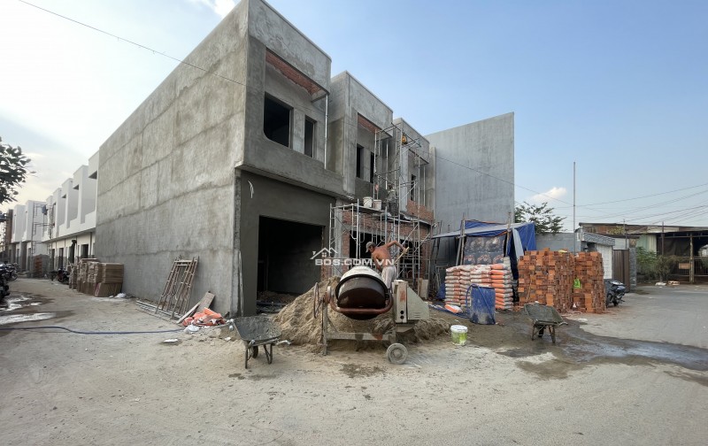 Nhà liên kế hiện đại phường Tân Hoà