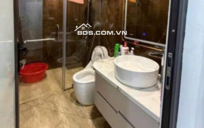 Cho thuê nhà Nguyễn Chính,  Thịnh Liệt - Hoàng Mai  35m 6 tầng oto đỗ cửa , ngủ trong nhà  Nội thất đẹp  Giá 16tr. Lh 09 15554845