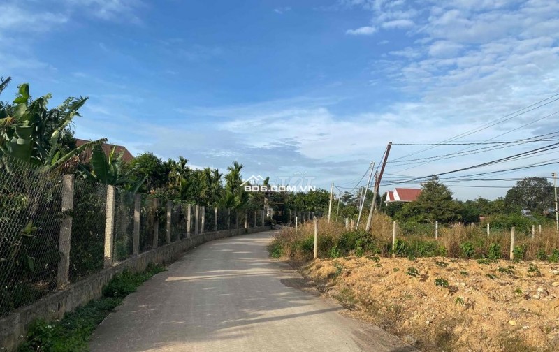 bán đất 3 sào đất đường bê tông gần chợ Tân Thành, Bù Đốp, Bình Phước cũ