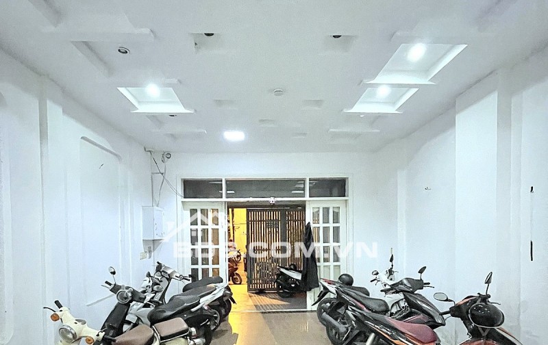 Nguyễn văn Khối, đường 10m, 85m², Ngang 5m x17, 5 tầng, khoán 30tr/th, 11 Tỷ