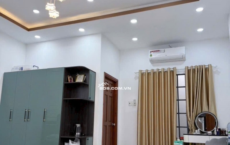 Emart Phan Huy Ích, HXH 90m², Ngang 5m, 4 tầng, 7 Tỷ 99