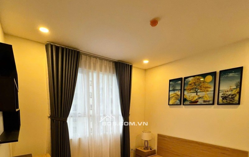 13tr5/tháng, C/c Screc, 90m2, 2PN, 2WC, Căn góc, Trường Sa, Quận 3.