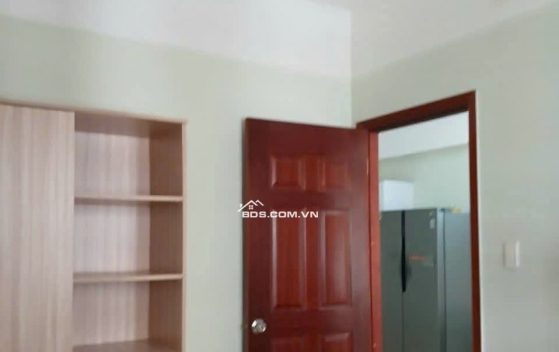 Chung cư Idico Tân Phú:  Căn 2p ngủ,70m2,nội thất,giá 9,5tr.