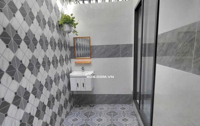 Nhà MỚI có sân đậu Ô tô. ĐÓN TẾT Gía RẤT TỐT-P.Trung An, Đồng Tháp.