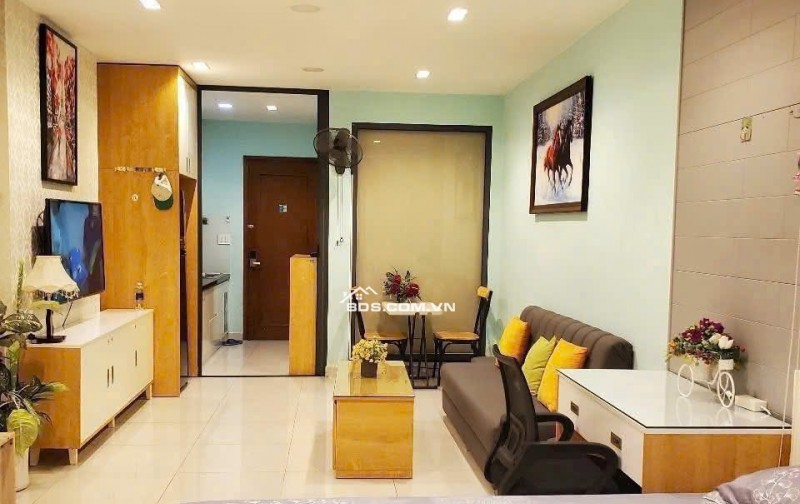 C/c Sky Center, Phổ Quang, P2, TB: 1p ngủ, NT, dang Offictel, 11tr5/th.