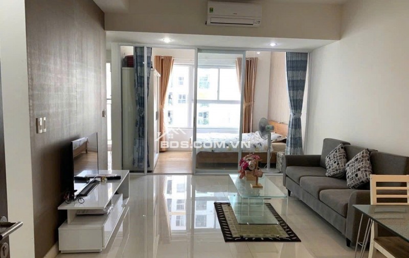 Chung cư Sky Center, 10 Phổ Quang, TB: 45m2, offictel, 11,5tr.