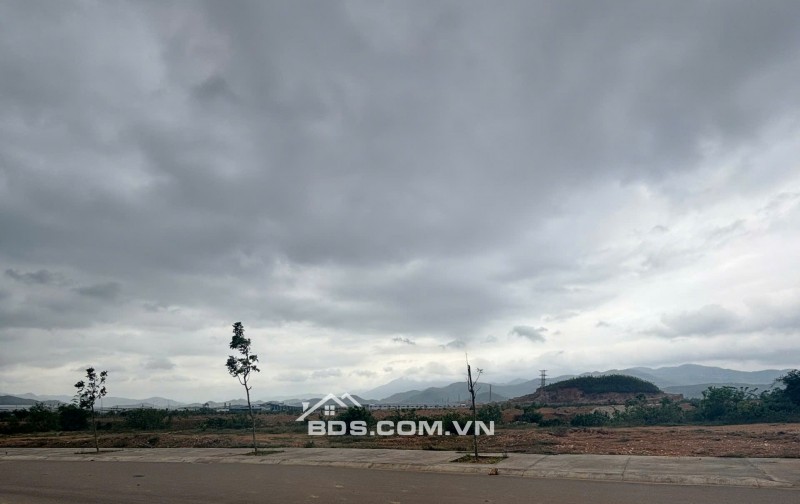 LÔ GÓC MINI HIẾM (10x20 = 200m²) – Cực hot