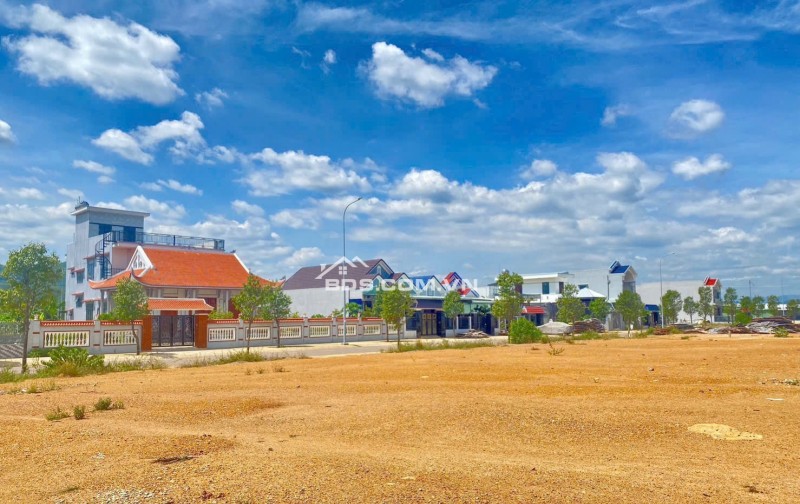 LÔ GÓC MINI HIẾM (10x20 = 200m²) – Cực hot