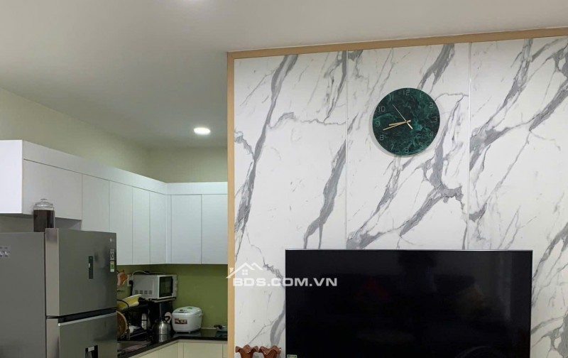 C/c Đặng Văn Ngữ, Phú Nhuận, Căn góc, 100m2, 3PN, 2WC, Giá 15tr/tháng.