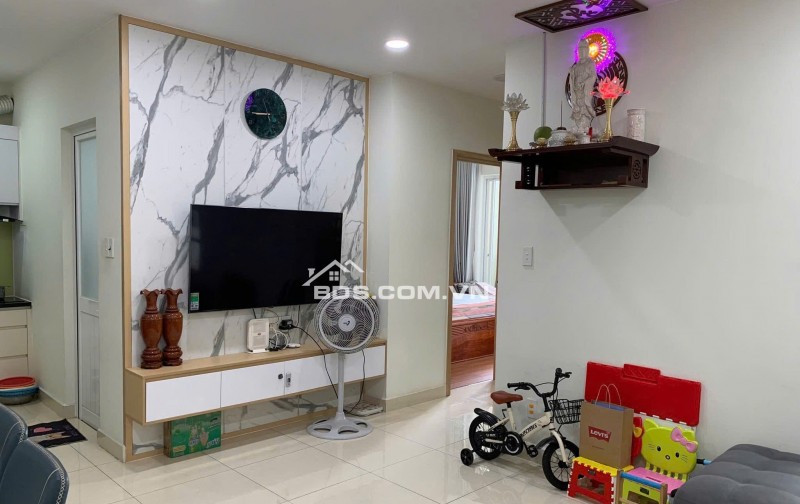 C/c Đặng Văn Ngữ, Phú Nhuận, Căn góc, 100m2, 3PN, 2WC, Giá 15tr/tháng.