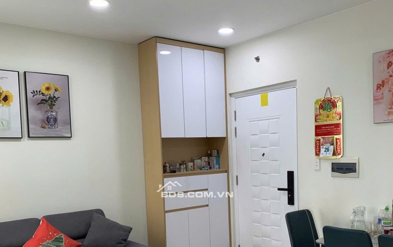 C/c Đặng Văn Ngữ, Phú Nhuận, Căn góc, 100m2, 3PN, 2WC, Giá 15tr/tháng.