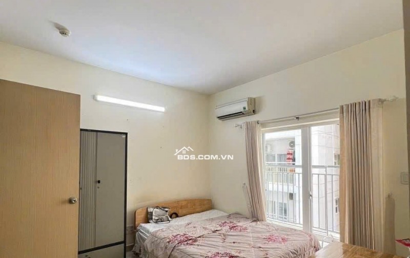 15tr/tháng, C/c Screc, 97m2, 3PN, 2WC, Căn góc, Trường Sa, P12, Quận 3.