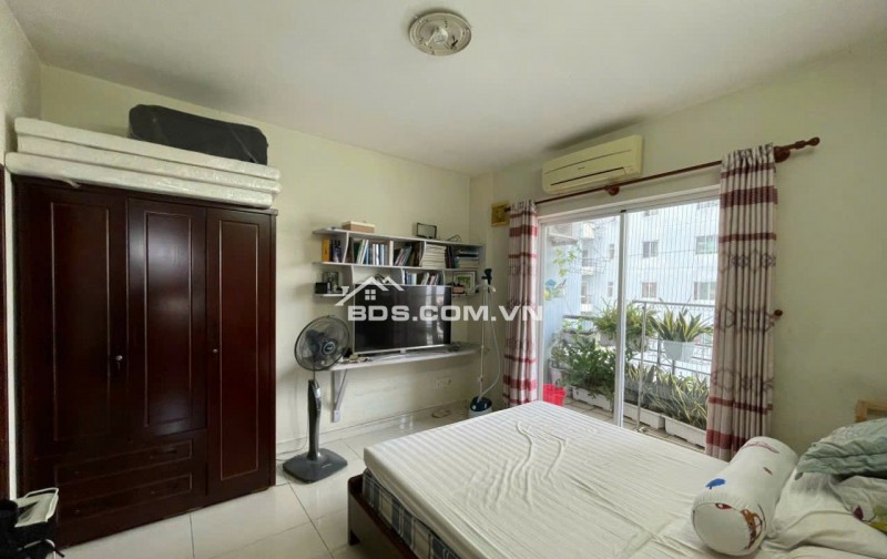 C/c Screc, Trường Sa, P12, Q3,  97m2, 3PN, 2WC, Nội thất, 15tr/th.