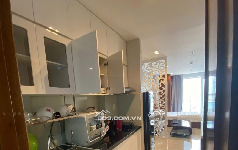 C/c Sky Center, Phổ Quang, P2, TB: 47m2, Officetel, Nội thất mới, 11tr/th.