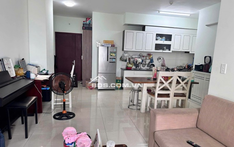 Căn hộ 3PN, 2WC, Căn góc, Chung cư Screc tower, Quận 3, Giá 15tr/tháng