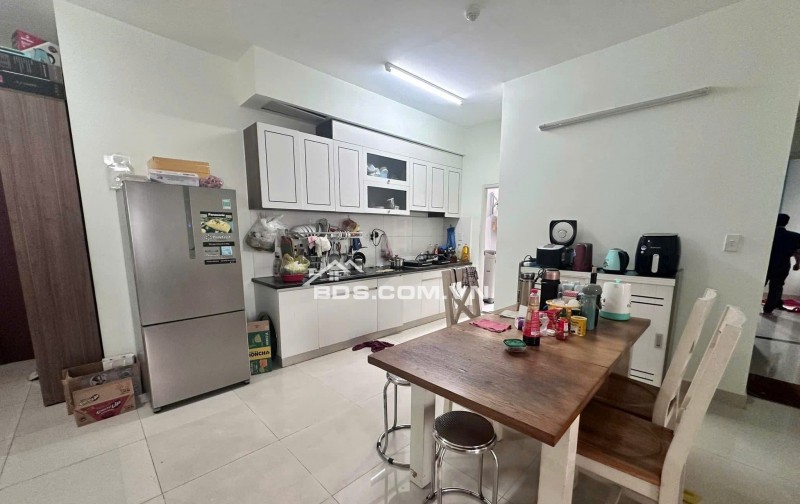 Căn hộ 3PN, 2WC, Căn góc, Chung cư Screc tower, Quận 3, Giá 15tr/tháng