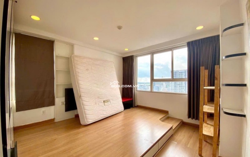 C/c Phúc Yên 2, Phan Huy Ích, Tân Bình, 137m2, 3pn, 3wc, 12tr/tháng. Lầu 11