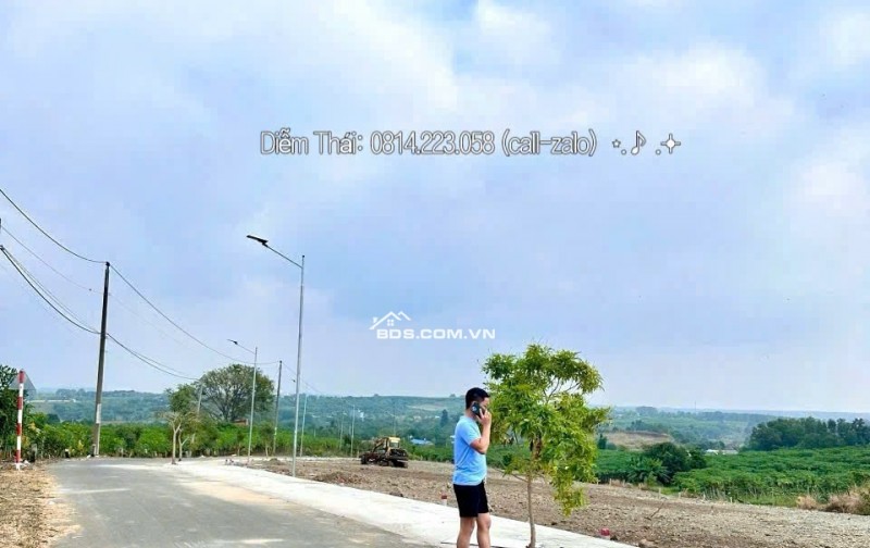 Hơn 300m2 mặt tiền DT996C chỉ 2,8tr/m2 Gần Suối Rao-Châu Đức