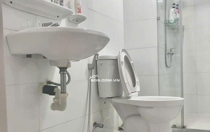 Chung cư LaKai(thang bộ), Nguyễn Tri Phương, P8, Q5: 9tr/th, 2p ngủ