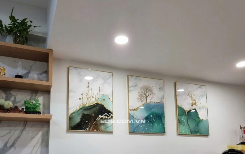 C/c Ruby, Nguyễn Sỹ Sách, TB: 2PN, 90m2, NT mới, 10tr/th. Bancong.