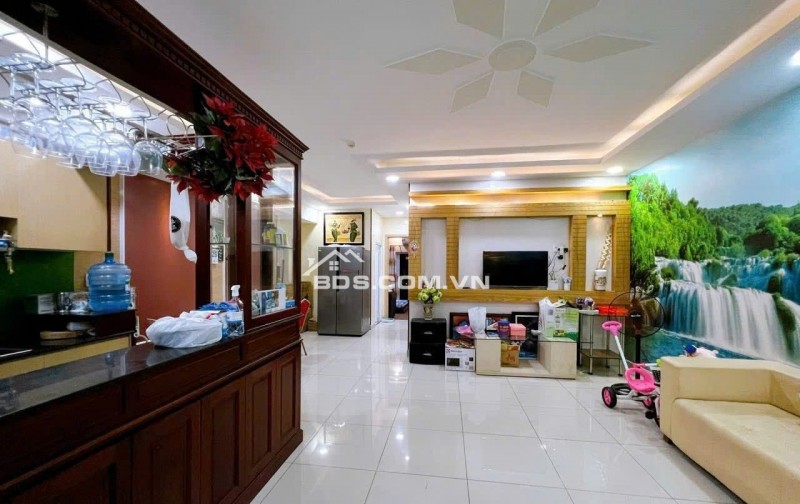 Chung cư Screc, 15tr/th, 3PN, 2WC, Nội thất cơ bản, Trường Sa, Q3.