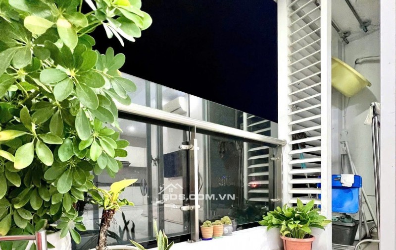 C/c Screc, Coopmart Trường Sa, Q3, 100m2, 3PN, 2WC, Nội thất, 15tr/th.