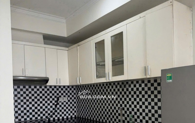 Chung cư Screc, 3PN, Căn góc, NTCB, Trường Sa, P12, Q3, 15tr/th, Nhà mới.