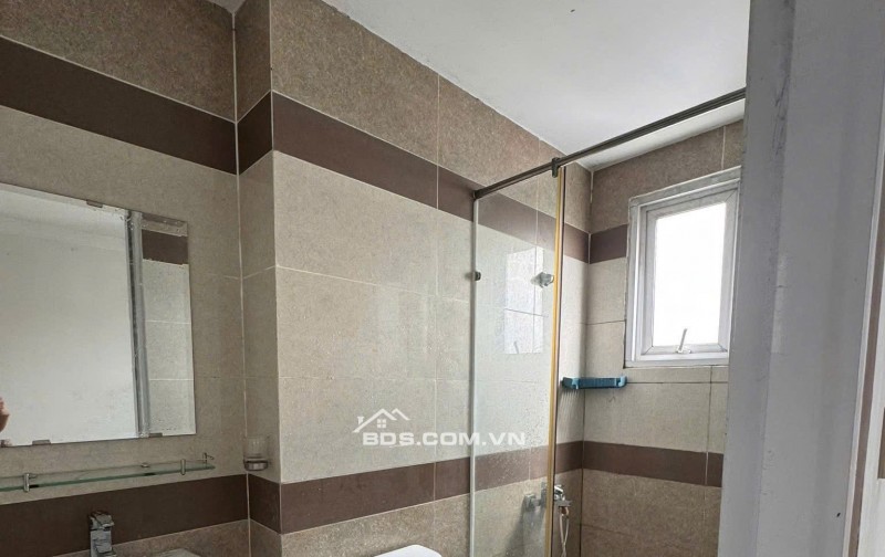 Chung cư Screc, 3PN, Căn góc, NTCB, Trường Sa, P12, Q3, 15tr/th, Nhà mới.