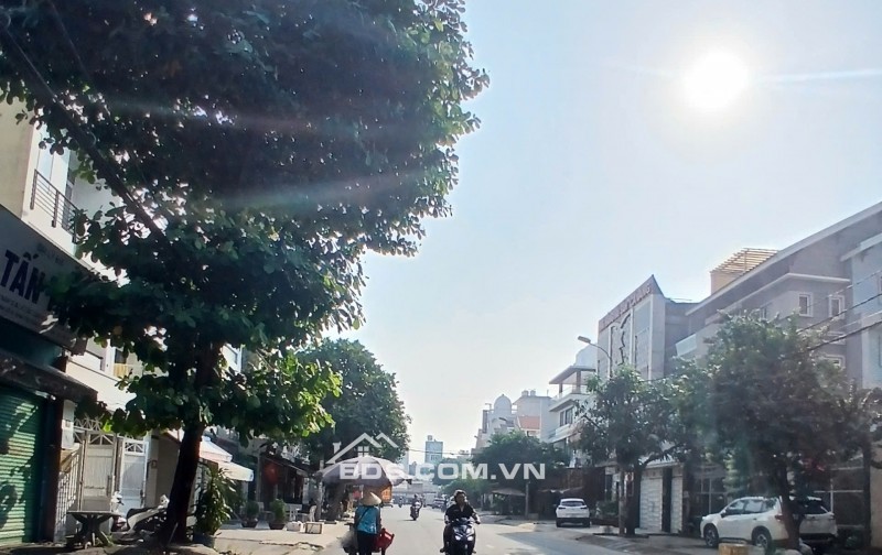 Nhà mới 3 lầu đường số 19 khu Tên Lửa (4,5x20) chỉ 15 tỷ 700